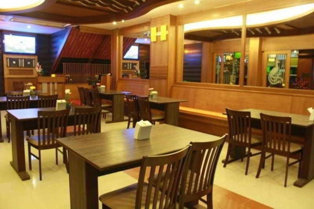 Triple Rund Place Hotel Patong Экстерьер фото